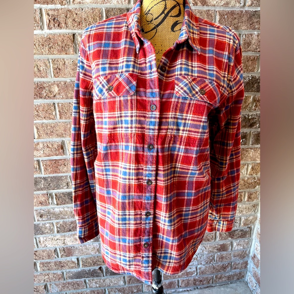 PATAGONIA FLANNEL BUTTON DOWN SHIRT